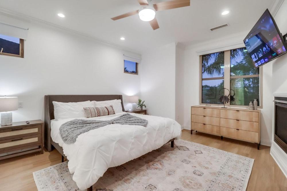 New! Seaside Chic - Spa; Game Room; Rooftop; Fully Remodeled Holiday home *